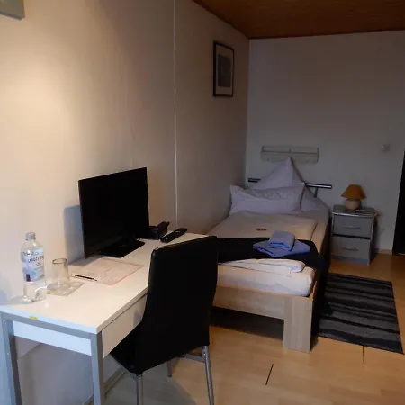Schone Aussicht Pensión Rheinstetten